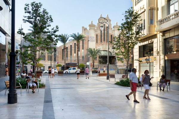 Avenida de la Constitución y plaza Ruperto Chapí